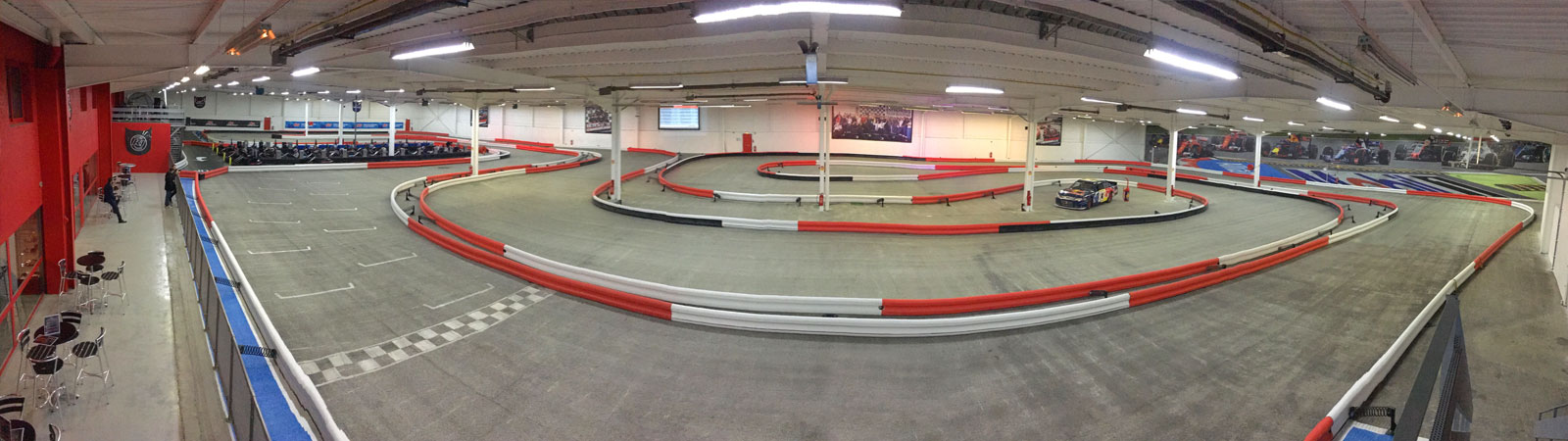 Le Mans Location indoor kart racing